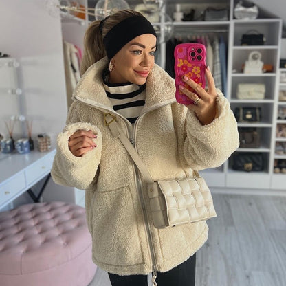 Manteau d’hiver pour femme en laine d’agneau, col roulé