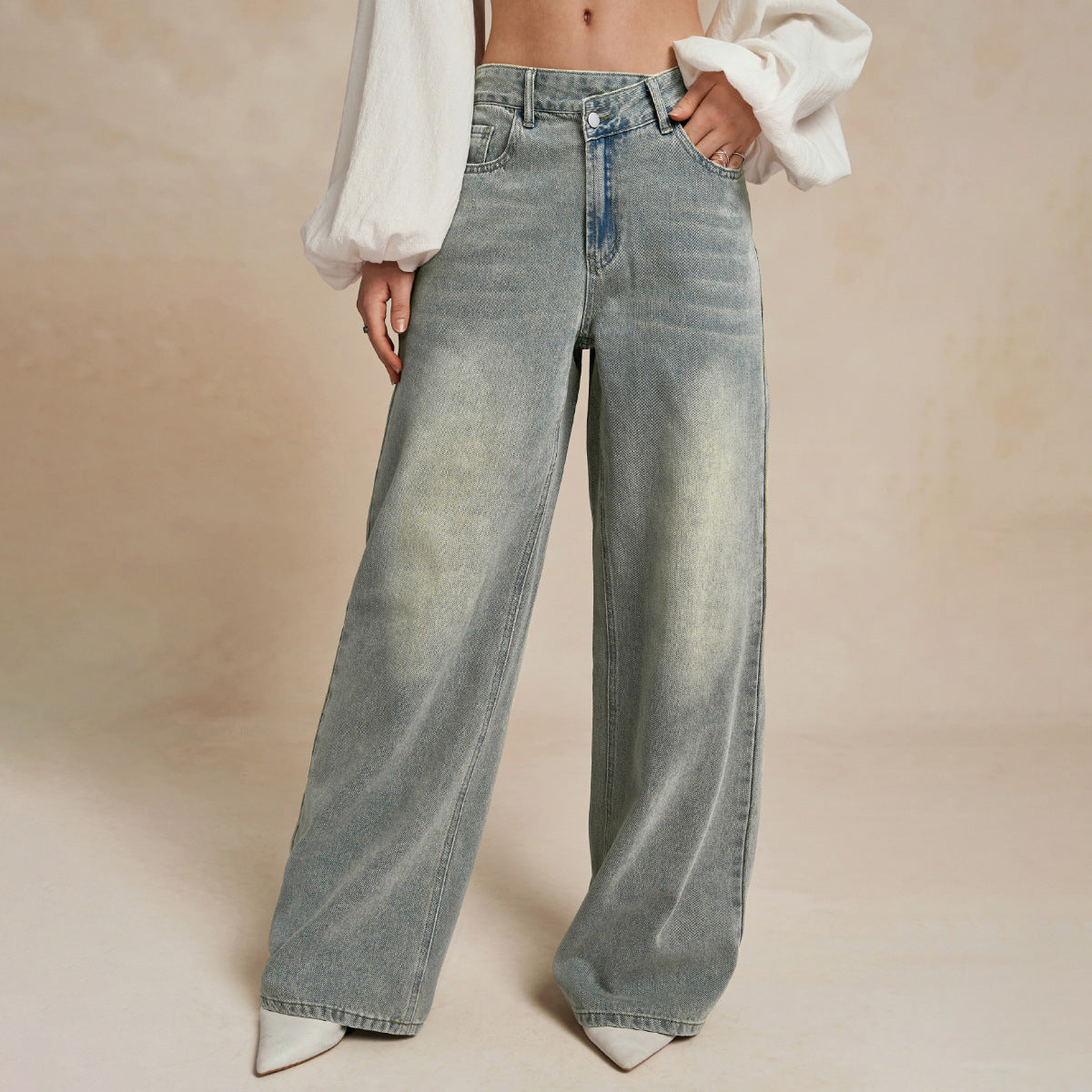 Pantalon ample légèrement évasé style streetwear