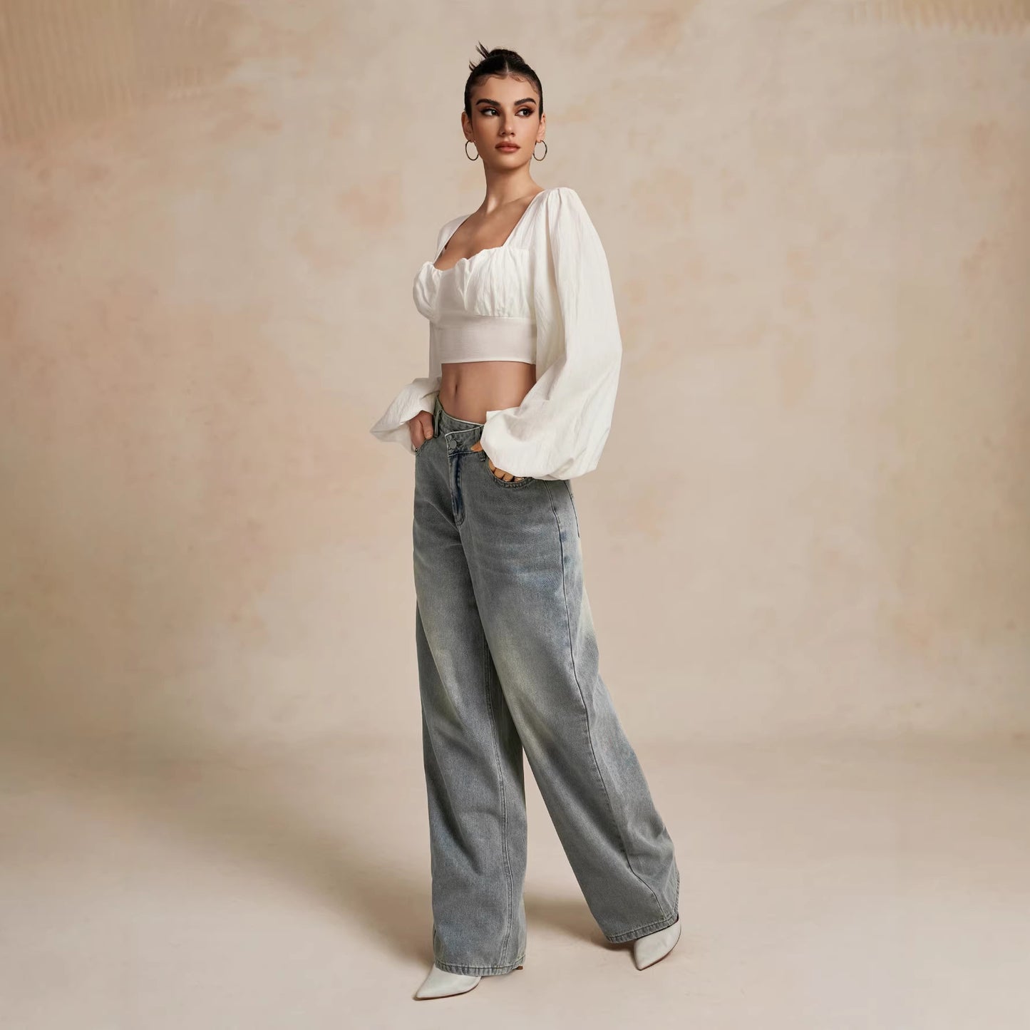 Pantalon ample légèrement évasé style streetwear