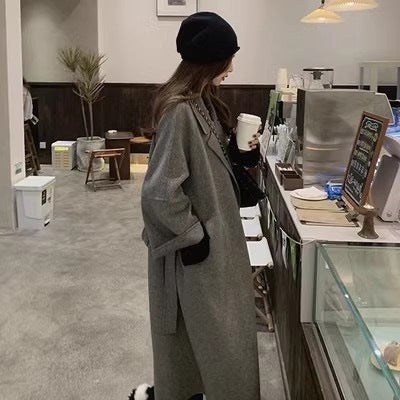 Manteau en laine du Nouvel An avec doublure en duvet pour femme – Modèle long
